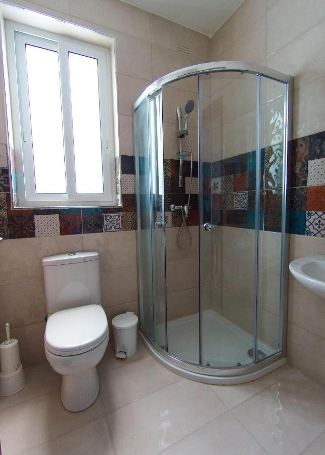 מסידה F12 Room 1, Private Room Two Single Beds Shared Bathroom In Shared Flat מראה חיצוני תמונה